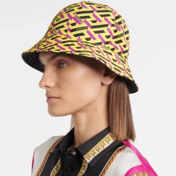 Versace La Greca Reversible Bucket Hat ( Completely New ) - Picture 4 of 4